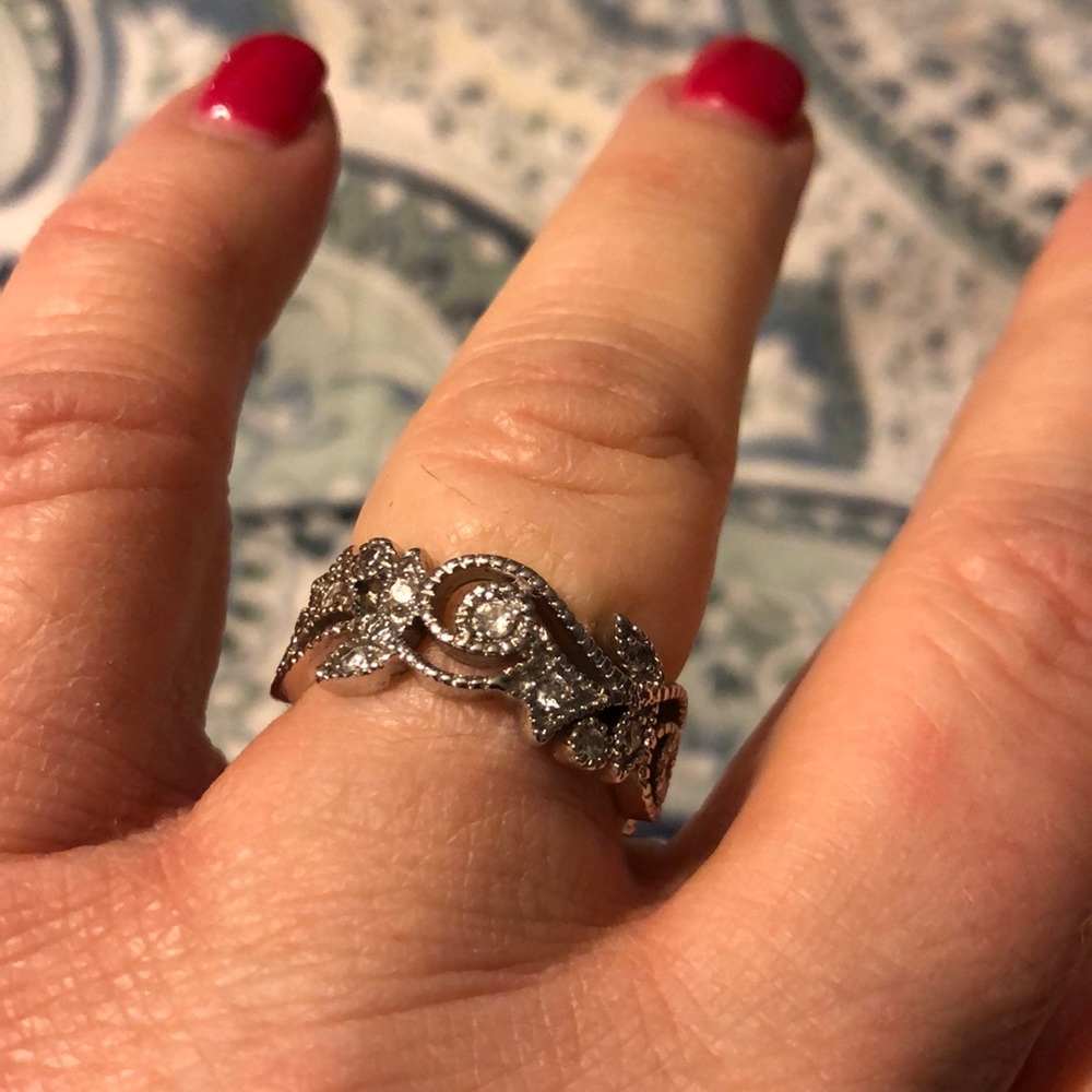 Latticework / white topaz size 8